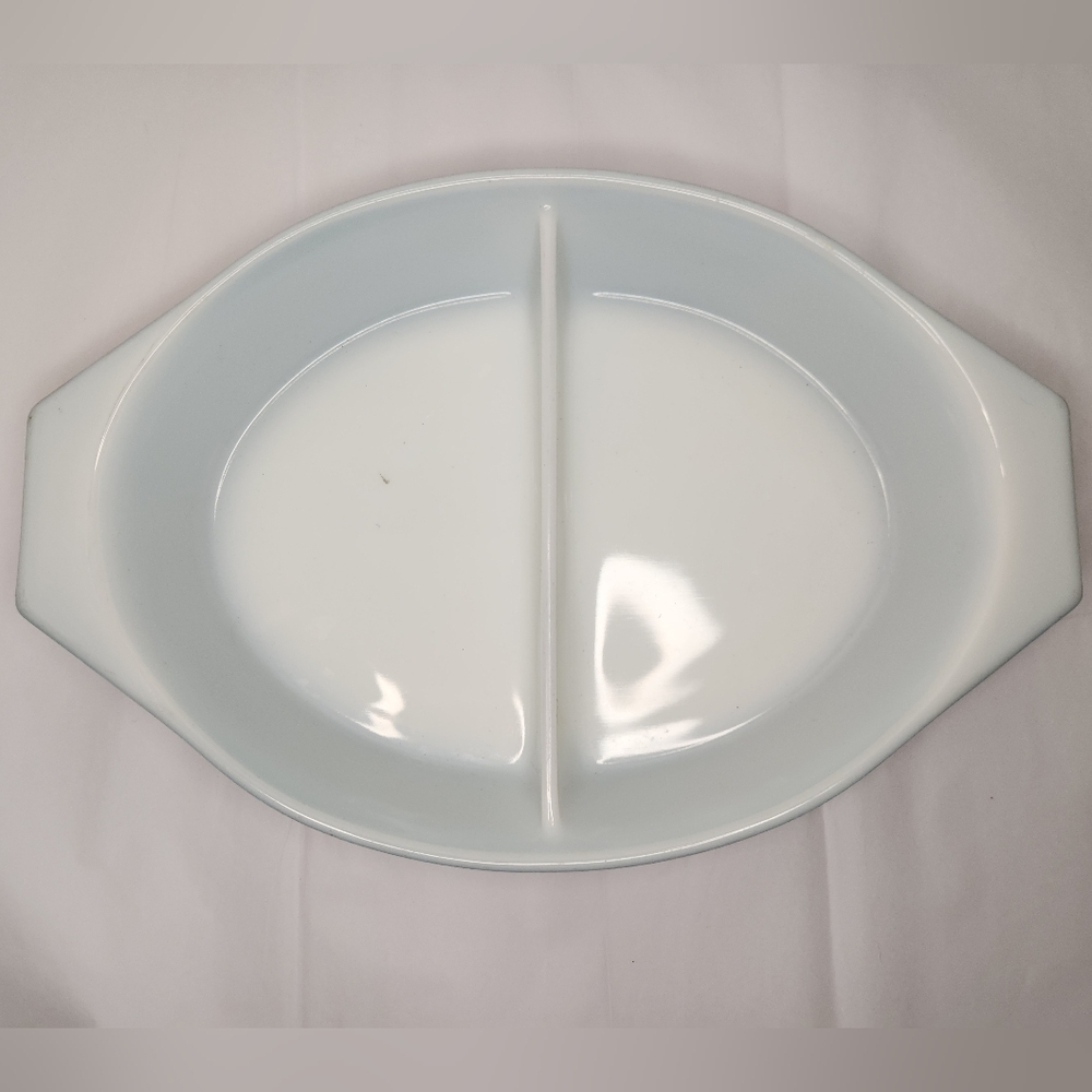 Vintage Horizon Blue Pyrex Dish - Picture 6 of 14